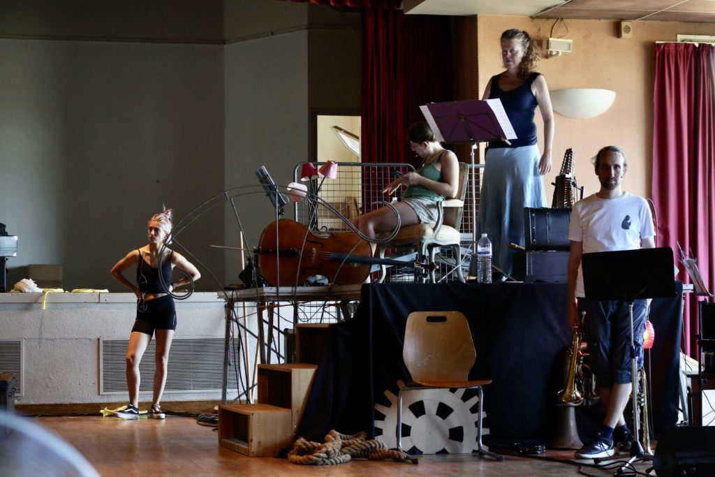 Pauline, Fanny, Laure, Paul