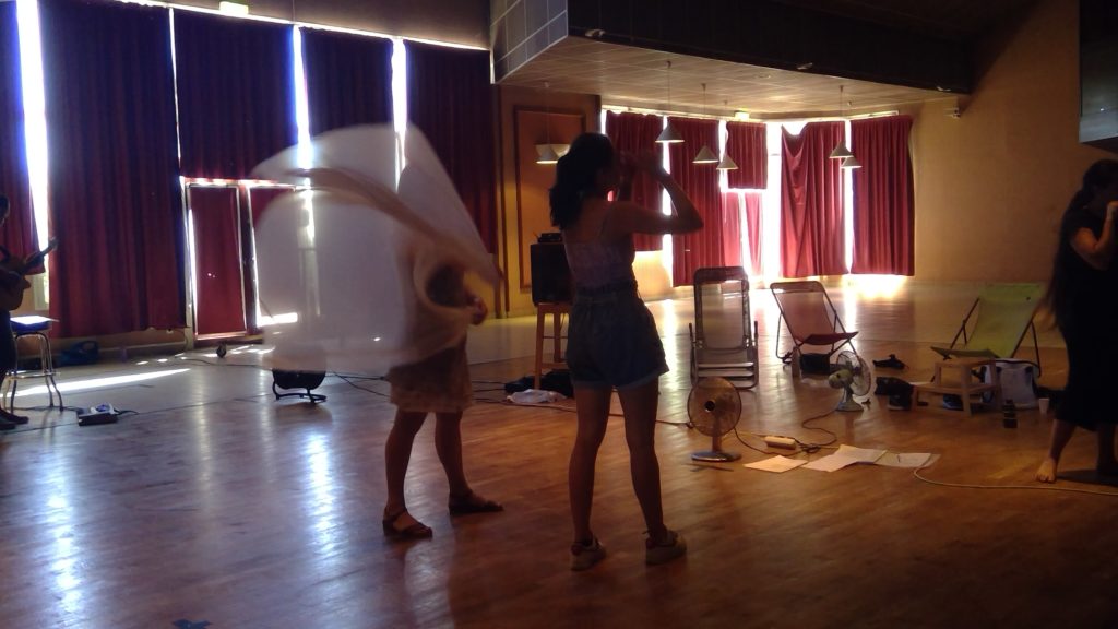 Matelot, hisse la grand voile !