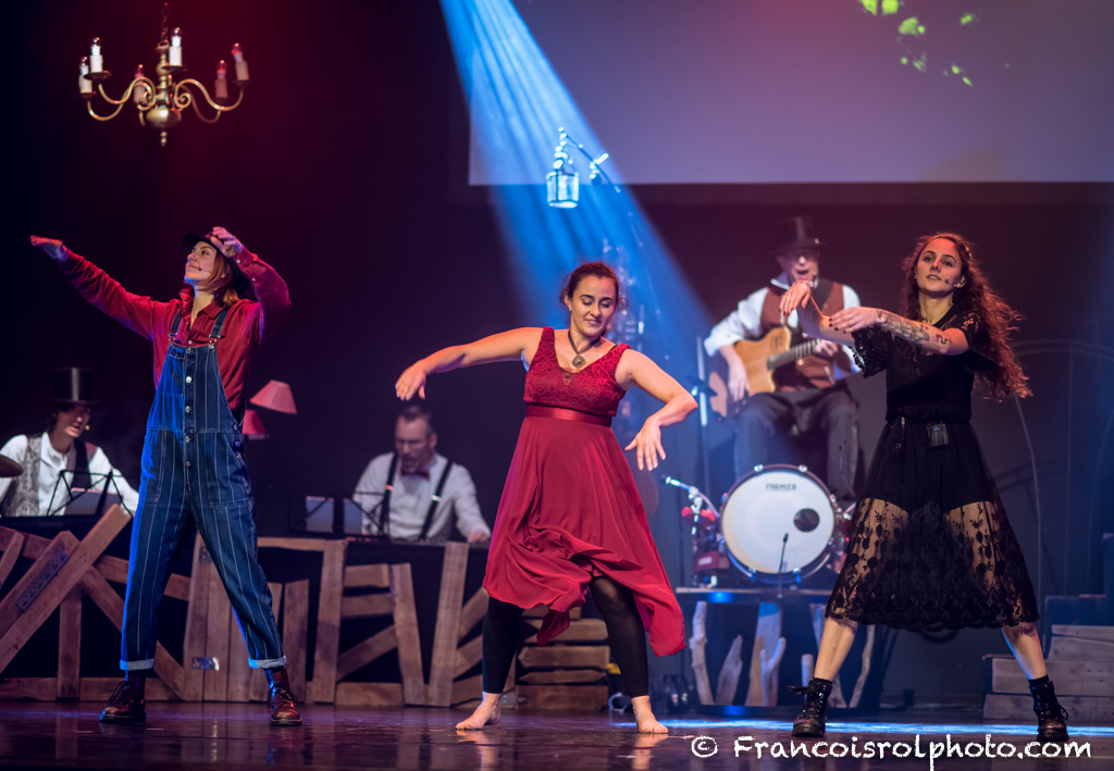 Rémi, Pauline, Denis, Marine, Olivier, Sarah © François Rol Rémi, Pauline, Denis, Marine, Olivier, Sarah © François Rol