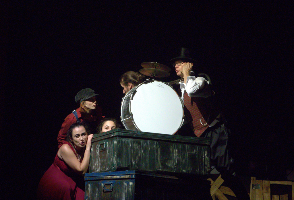 Marine, Pauline, Sarah, Paul, Olivier