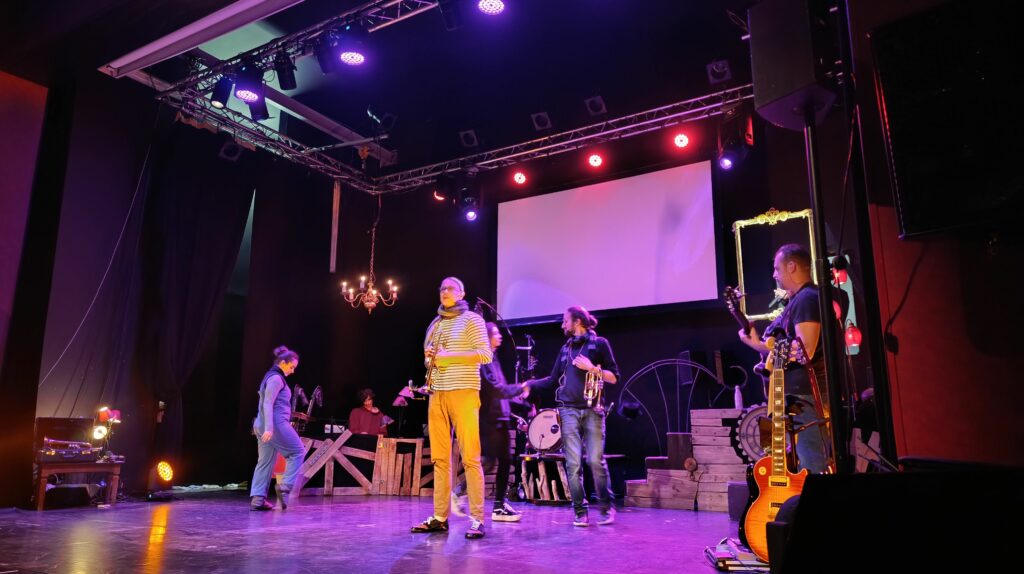 Marine, Olivier, Pauline, Paul, Sébastien @Laetitia