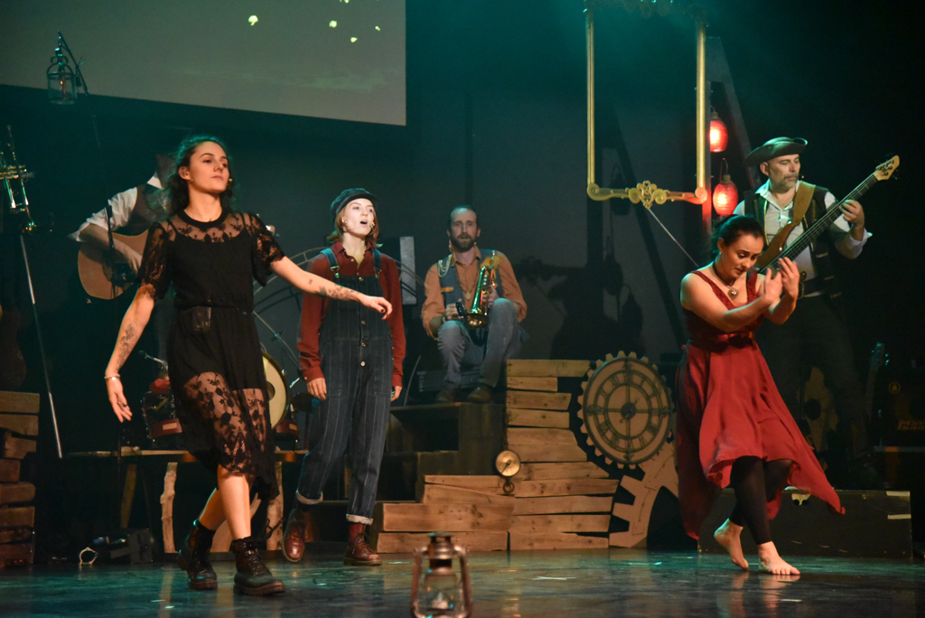 Sarah, Pauline, Paul, Marine, Pascal © Gilles Jouvenel