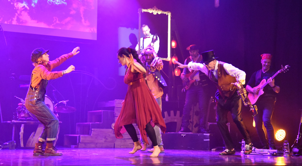 Pauline, Marine, Paul, Denis, Pascal, Olivier, Sébastien © Gilles Jouvenel