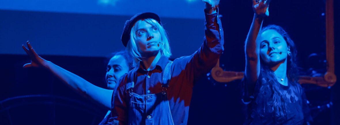 Marine, Pauline, Sarah – © François Rol
