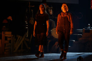 Sarah, Pauline © Gilles Jouvenel