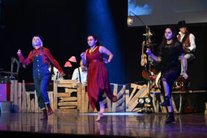 Pauline, Marine, Sarah, Olivier © Gilles Jouvenel