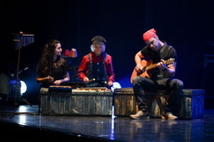 Sarah, Pauline, Sébastien © Gilles Jouvenel