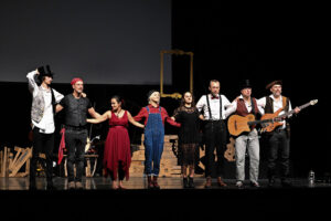 Rémi, Sébastien, Marine, Pauline, Sarah, Denis, Olivier, Pascal © Gilles Jouvenel