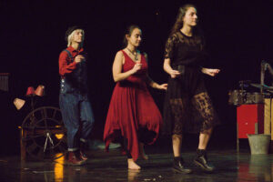 Pauline, Marine, Sarah © Éric Schaffter